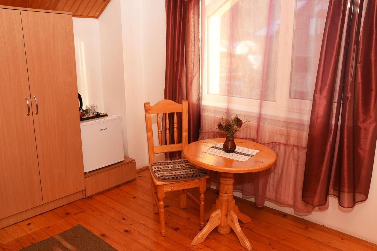 Oskolok Dovbusha Mini-Hotel Yaremche Eksteriør billede