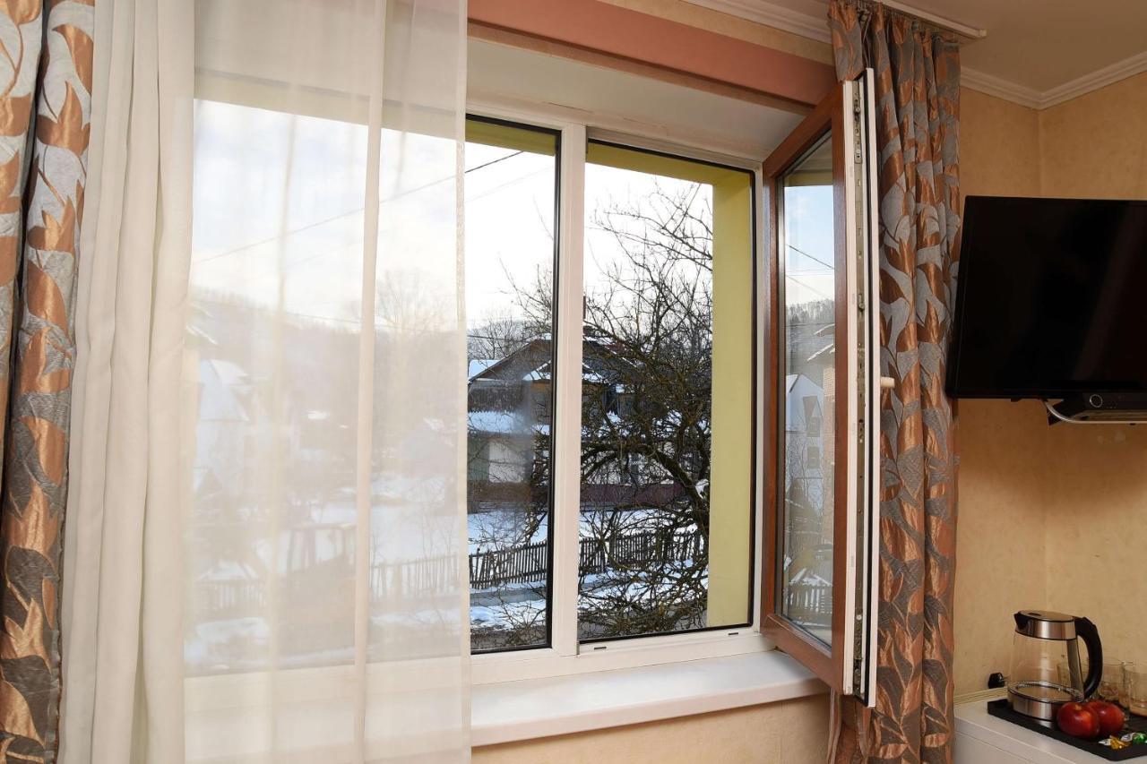 Oskolok Dovbusha Mini-Hotel Yaremche Eksteriør billede